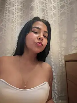 Snapshot of darsha_90 chatting on 03.22.25 darsha 90 online show from 03.22.25