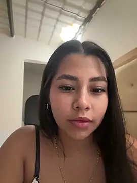 Snapshot of darsha_90 chatting on 04.15.26 darsha 90 online show from 04.15.26