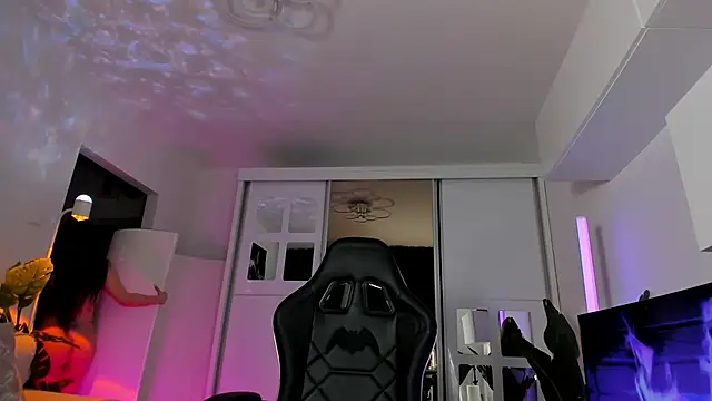 Ivy belle online show from 11.28.25