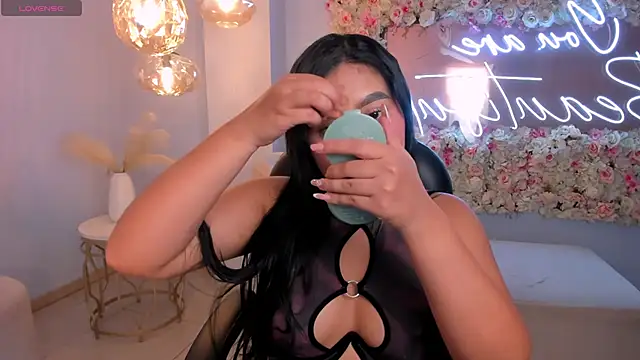 GabriellaLee online show from 11.22.25