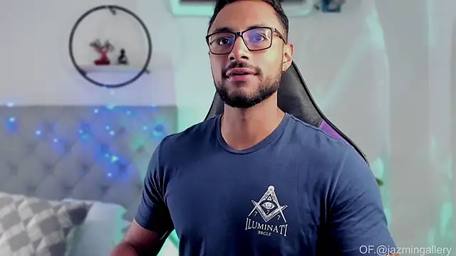 LiamGarcia1 online show from 12.28.24