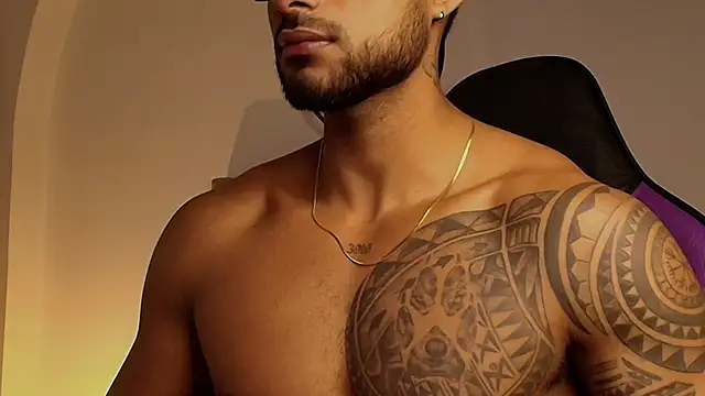 LiamGarcia1 online show from 01.17.25