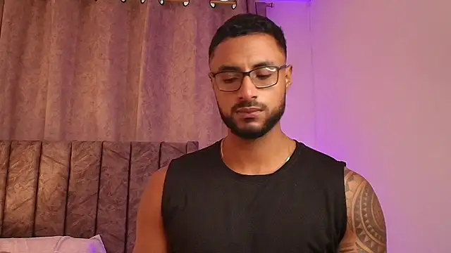 LiamGarcia1 online show from 02.07.25