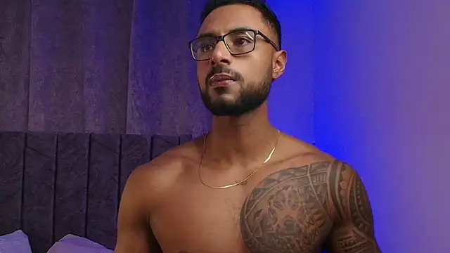 LiamGarcia1 online show from 02.09.25