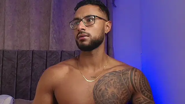 LiamGarcia1 online show from 02.09.25