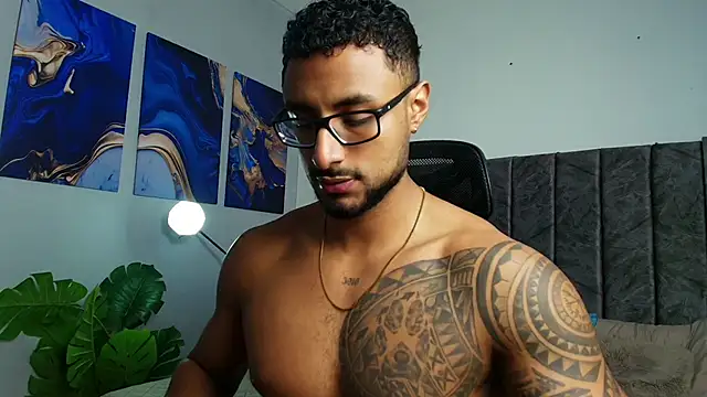 LiamGarcia1 online show from 09.12.25