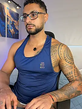 Snapshot of LiamGarcia1 chatting on 05.27.26 LiamGarcia1 online show from 05.27.26