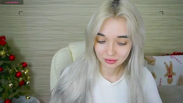 Snapshot of Ashley_S chatting on 02.02.25 Ashley S online show from 02.02.25