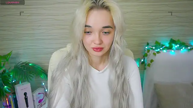 Snapshot of Ashley_S chatting on 02.22.25 Ashley S online show from 02.22.25