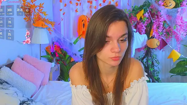 Snapshot of EvaHair chatting on 11.02.25 EvaHair online show from 11.02.25