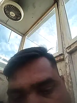 Snapshot of pintuS40 chatting on 01.05.25 pintuS40 online show from 01.05.25