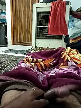 Snapshot of pintuS40 chatting on 01.12.25 pintuS40 online show from 01.12.25