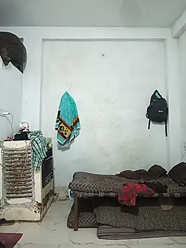 Snapshot of pintuS40 chatting on 09.18.25 pintuS40 online show from 09.18.25