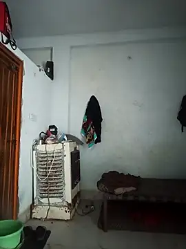 Snapshot of pintuS40 chatting on 10.16.25 pintuS40 online show from 10.16.25