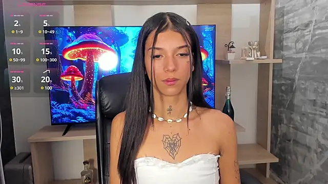 CoralRigan online show from 02.14.25