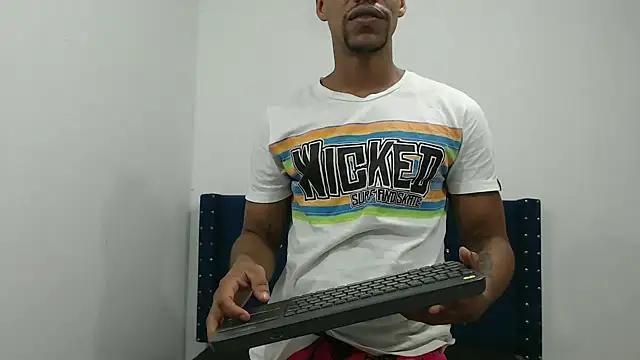 Snapshot of Salomon_koude chatting on 03.01.25 Salomon koude online show from 03.01.25