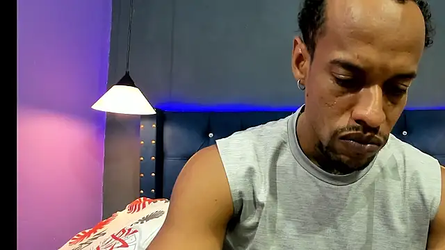 Snapshot of Salomon_koude chatting on 09.17.25 Salomon koude online show from 09.17.25