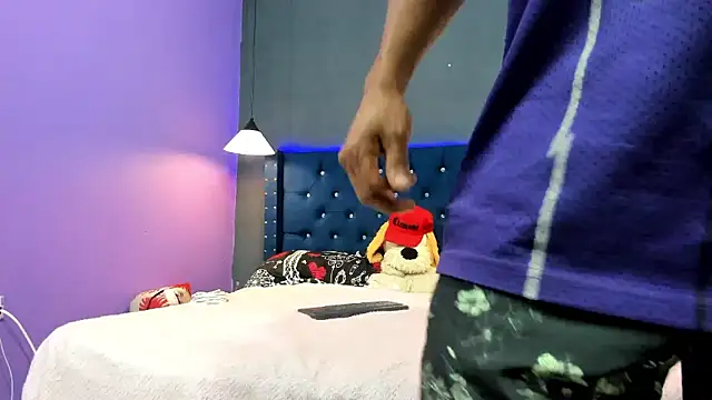 Snapshot of Salomon_koude chatting on 11.06.25 Salomon koude online show from 11.06.25