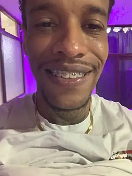 Snapshot of Salomon_koude chatting on 11.15.25 Salomon koude online show from 11.15.25