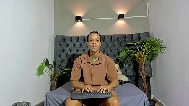 Snapshot of Salomon_koude chatting on 07.04.26 Salomon koude online show from 07.04.26