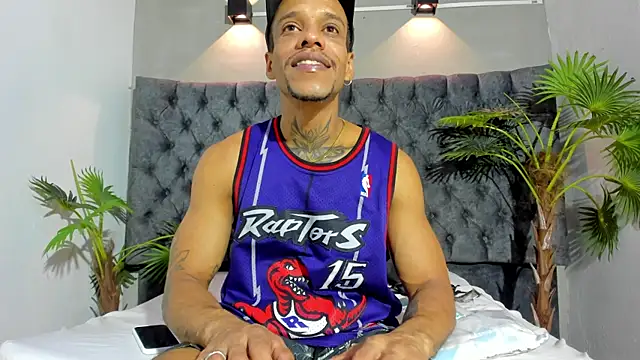 Snapshot of Salomon_koude chatting on 07.16.26 Salomon koude online show from 07.16.26