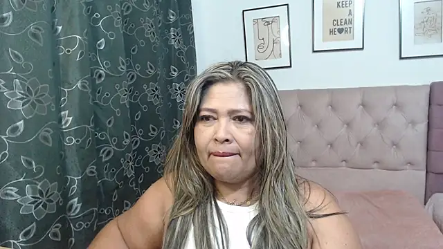 CANDYSWEET51 online show from 11.04.25