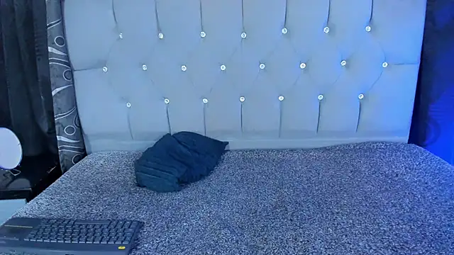 nova sex01 online show from 01.15.25