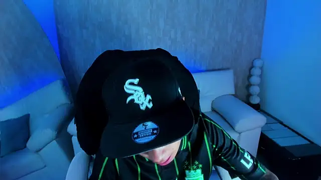 nova sex01 online show from 09.17.25