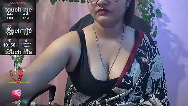 Snapshot of Pari-new chatting on 05.19.26 Pari-new online show from 05.19.26