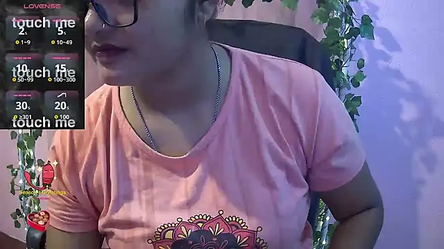 Snapshot of Pari-new chatting on 05.27.26 Pari-new online show from 05.27.26