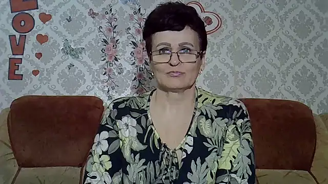 Snapshot of PaulaGolden chatting on 07.26.26 PaulaGolden online show from 07.26.26