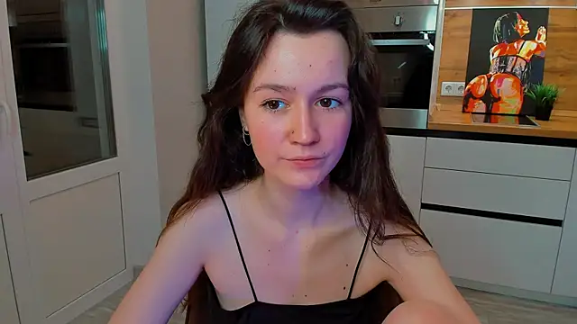 Snapshot of ameli_moon chatting on 01.08.25 ameli moon online show from 01.08.25