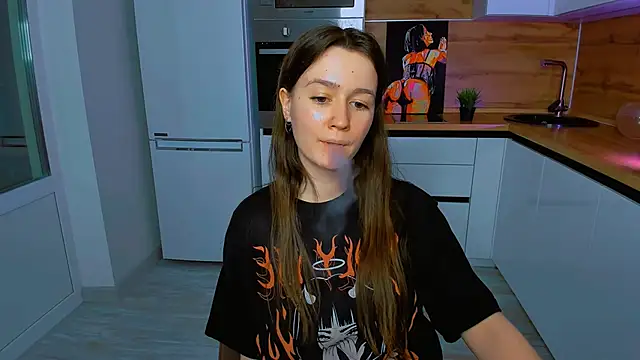 Snapshot of ameli_moon chatting on 03.05.25 ameli moon online show from 03.05.25