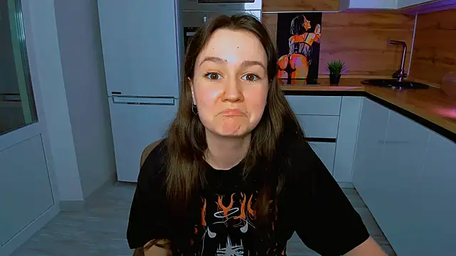 Snapshot of ameli_moon chatting on 03.05.25 ameli moon online show from 03.05.25