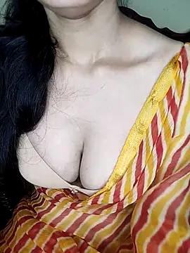 Snapshot of Fair-magic-woman chatting on 09.17.25 Fair-magic-woman online show from 09.17.25