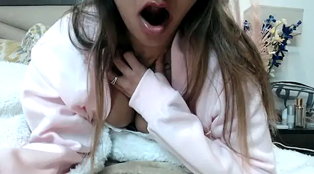 Snapshot of trippy_tina chatting on 12.07.24 trippy tina online show from 12.07.24