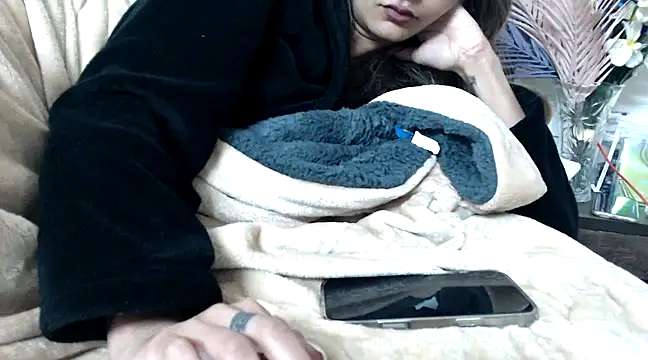 Snapshot of trippy_tina chatting on 12.14.24 trippy tina online show from 12.14.24