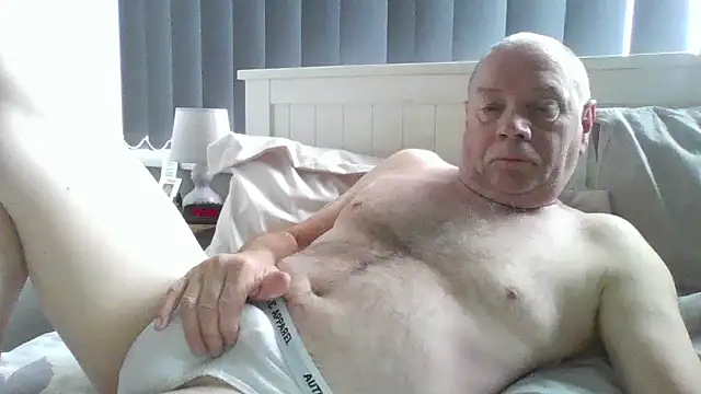 Snapshot of gibbo62 chatting on 03.25.26 gibbo62 online show from 03.25.26