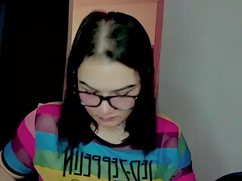 Snapshot of Babe-sofi chatting on 06.29.26 Babe-sofi online show from 06.29.26