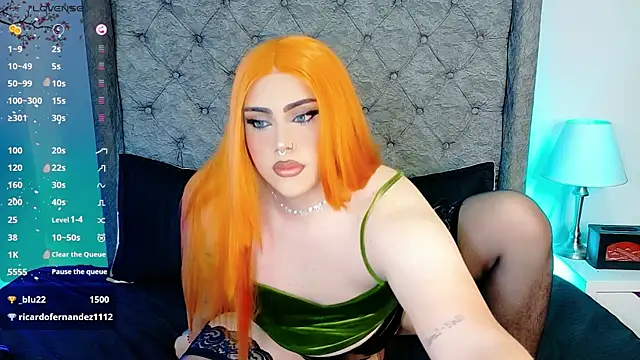 Snapshot of astridjonness chatting on 08.10.26 astridjonness online show from 08.10.26