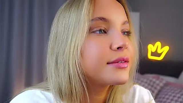 Snapshot of AftonConnett chatting on 11.12.25 AftonConnett online show from 11.12.25