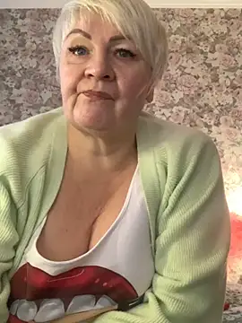 Laura Millf online show from 02.03.25