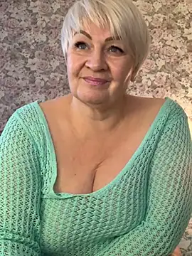 Laura Millf online show from 03.04.25