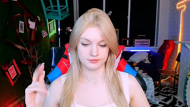 GraceGlamour online show from 02.26.25