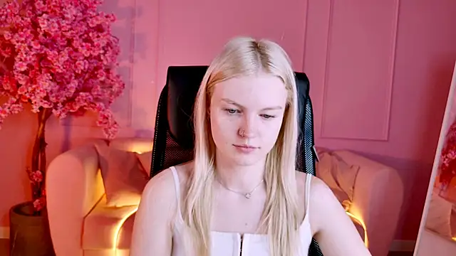 GraceGlamour online show from 11.03.25