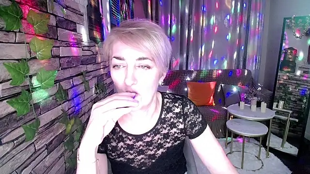 Hot Girl87 online show from 12.03.24