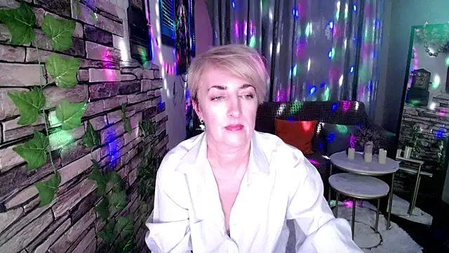 Hot Girl87 online show from 12.03.24