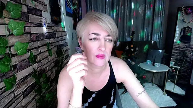 Hot Girl87 online show from 12.29.24