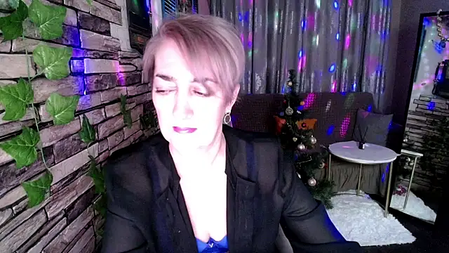 Hot Girl87 online show from 01.08.25