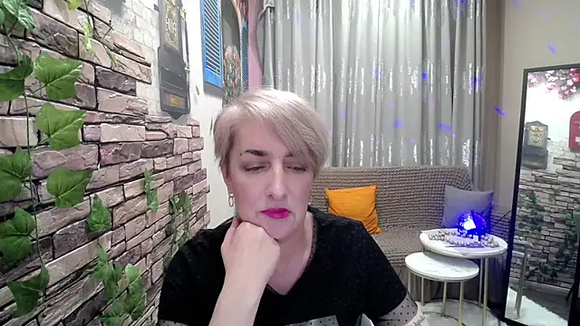 Hot Girl87 online show from 01.20.25